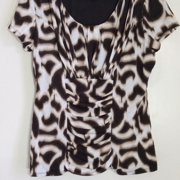 Alfani tribal scoop neck gathered and ruched Short sleeve top women's size large - Picture 2 of 7